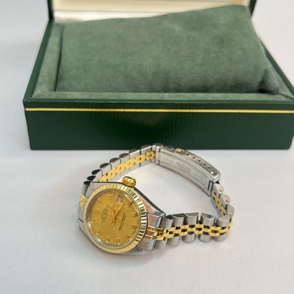 PAPERS Rolex Datejust 26mm 69240 Two Tone Jubilee 18k Gold Roman Dial Watch - Picture 8 of 15